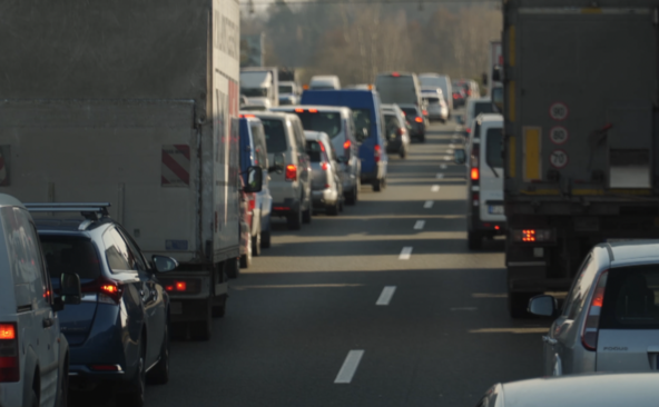 Trafic saturé : les zones industrielles demandent un accès routier d’urgence