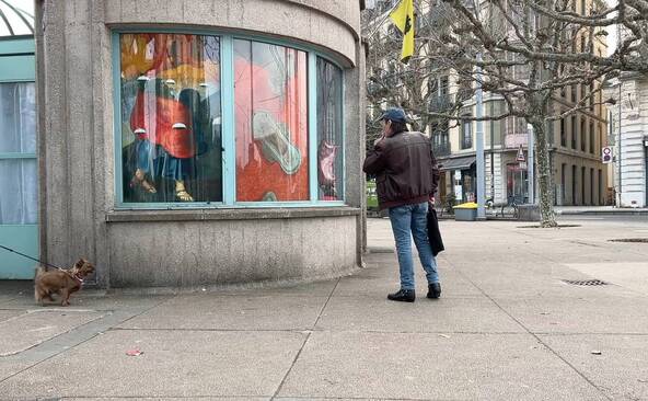 Un ancien abri-bus transformé en espace d’art indépendant