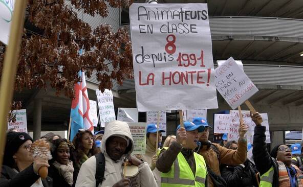 Parascolaire en colère: une centaine d’employés réclament une revalorisation au GIAP