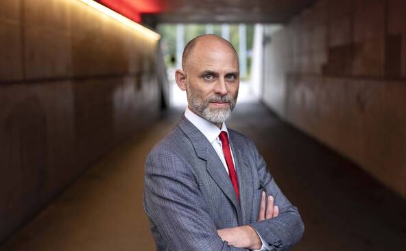 Élection du procureur général: Pierre Bayenet remet en cause la neutralité de la police