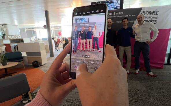 Des hommes en escarpins pour les droits des femmes