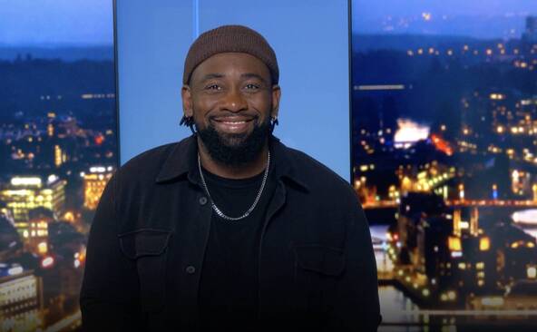 Christian Mukuna raconte sur scène les premières et dernières fois