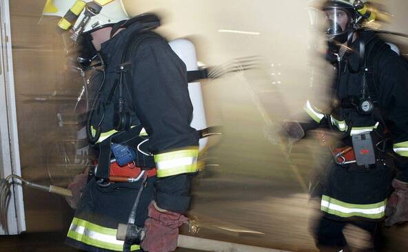 Lancy: une personne secourue dans un ascenseur en flammes