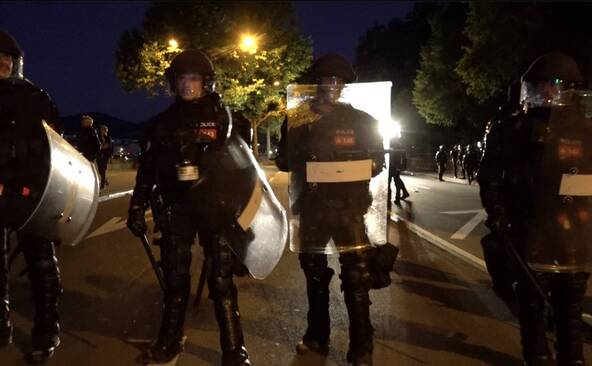 La nasse, technique policière légale et proportionnée?