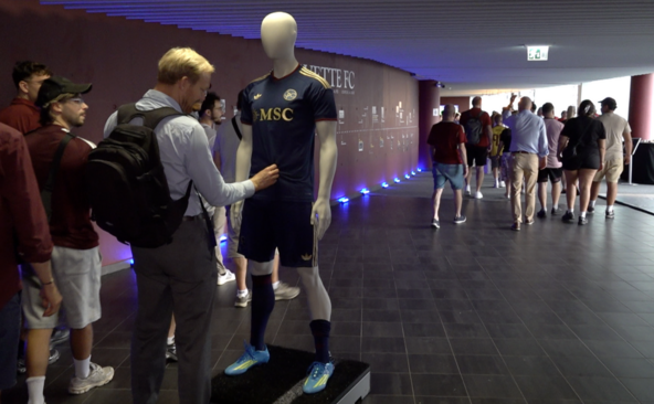 Servette a dévoilé son 3e maillot aux airs vintage