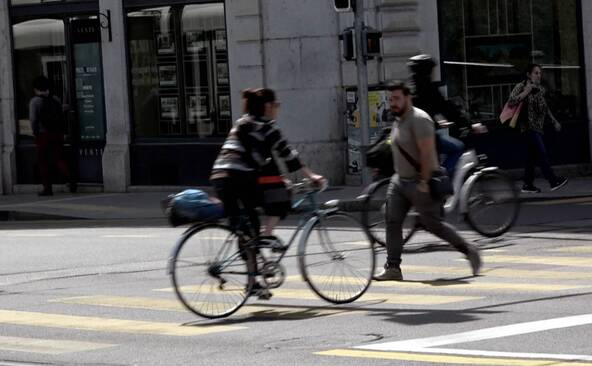 Une plaque pour identifier vélos et trottinettes?